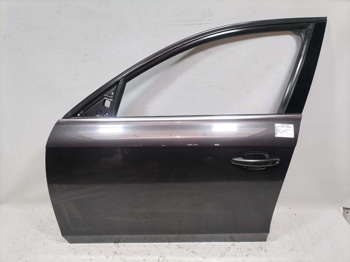 Audi A4 8K B8 original T&uuml;r vorn links LZ7L Lavagrau Rohbau Bj.2009